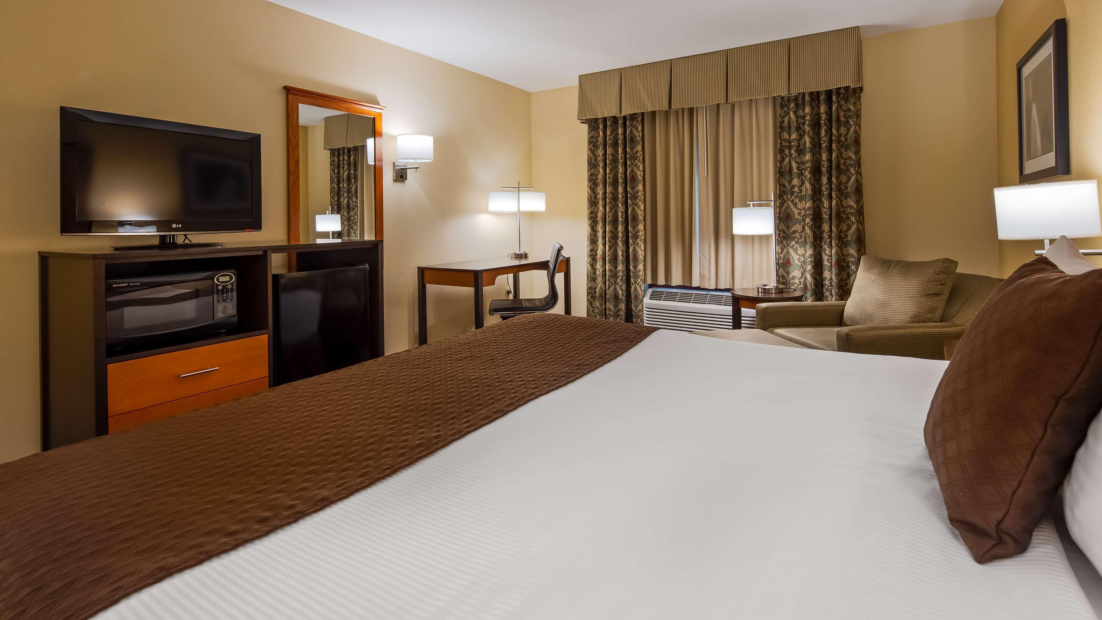 Best Western Cascade Inn & Suites Troutdale Exterior foto