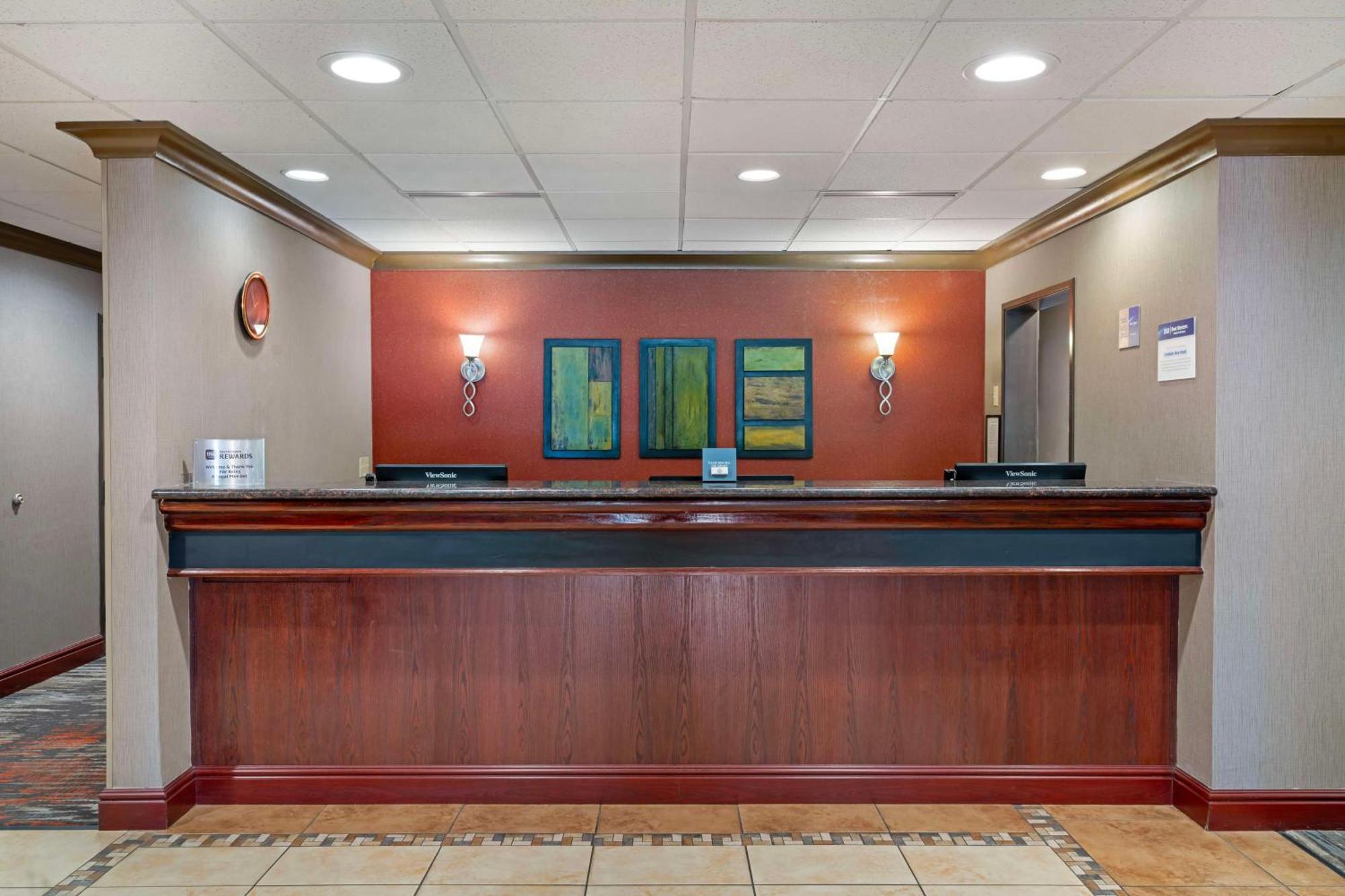 Best Western Cascade Inn & Suites Troutdale Exterior foto