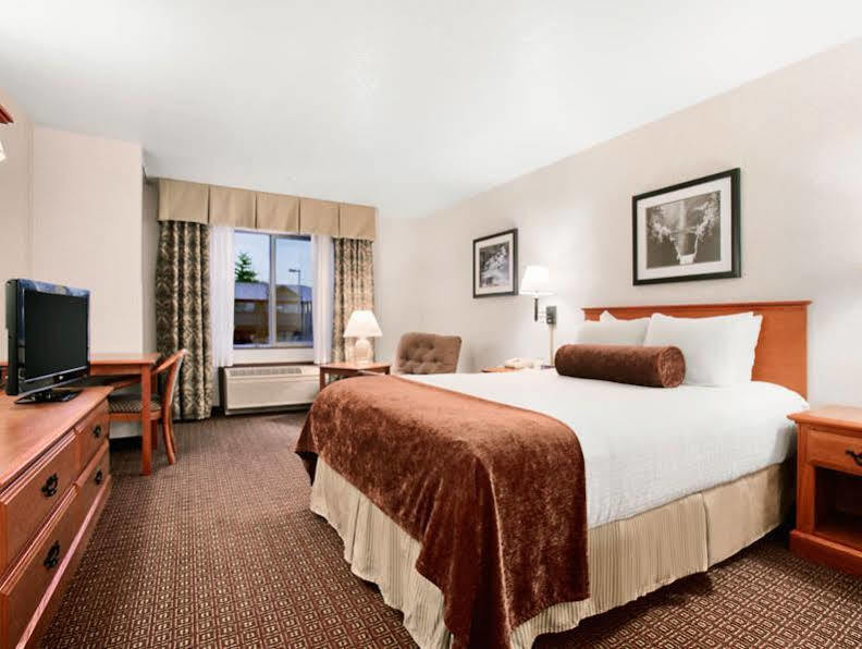Best Western Cascade Inn & Suites Troutdale Exterior foto