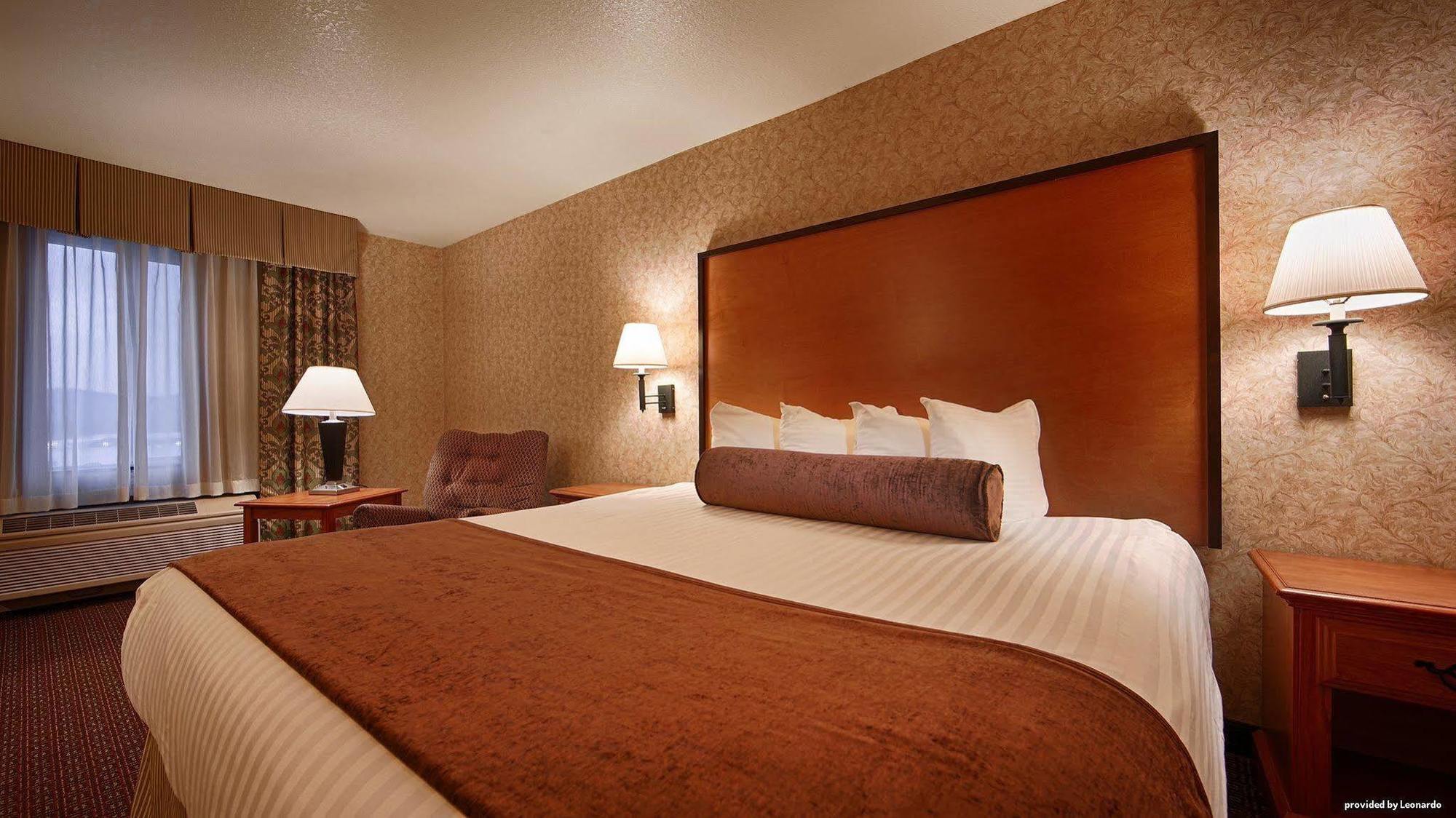 Best Western Cascade Inn & Suites Troutdale Exterior foto